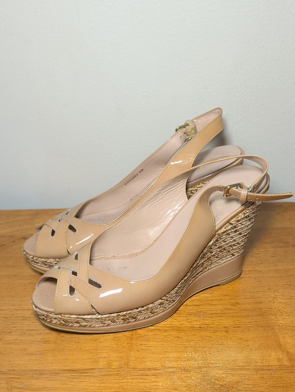 Stuart Weitzman Patent Leather Espadrille Wedge Sandals Beige Women's Size 9M